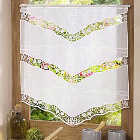 Macrame pointed lace curtain